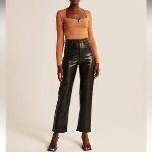 ABERCROMBIE & FITCH Ultra High-Rise Vegan Leather Straight Ankle Pant - Black